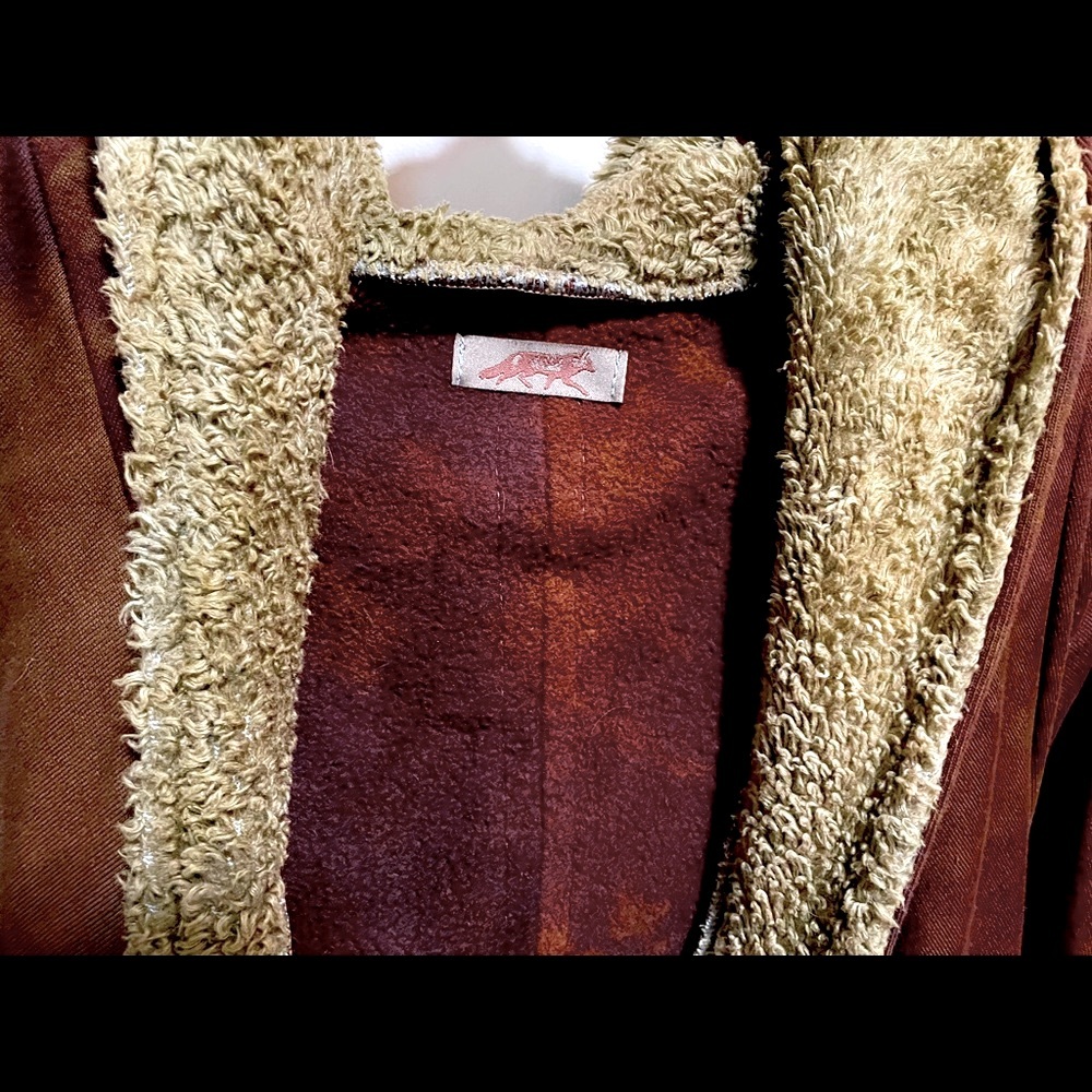 Crossfox. OOAK Cropped Bast Hoodie. S/M. Brown.